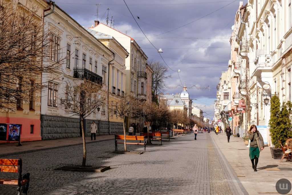 kolorovi virshi u chernivcjah stvorili videoproyekt zi zbirkoju shkilnoyi poeziyi a84d6a5