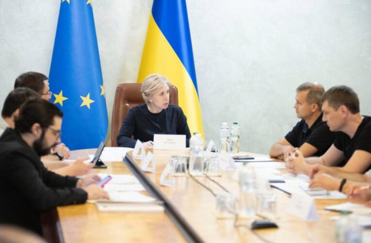 Переселенців не виселятимуть зі шкіл без надання альтернативного житла – Мінреінтеграції