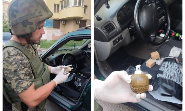У Києві викрили групу, яка займалась збутом зброї та наркотиків (фото, відео)