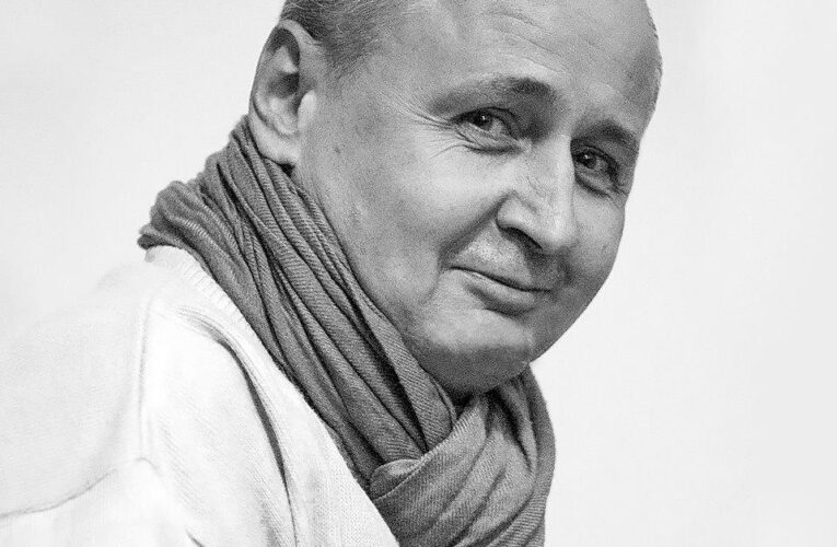 За знімки можна було отримати кулю: історія фотографа з Маріуполя, який понад два місяці жив в окупації