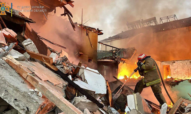 na odeshhini vnaslidok raketnogo udaru po zatoci poraneno chotiri ljudini foto video f554a2d