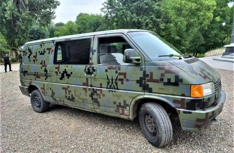 Потреба є постійно: чернівецьких підприємців просять передати військовим автомобілі