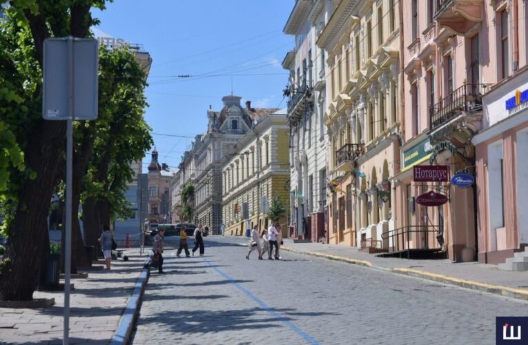У Чернівцях завершили «пішохідний експеримент»: що відомо