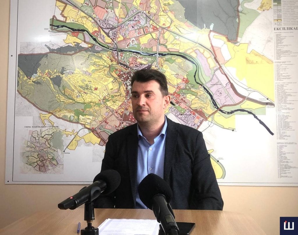 brukivka na gagarina v chernivcjah chi kupuvali novu za zavishhenoju cinoju ta shho bude zi staroju 0091761