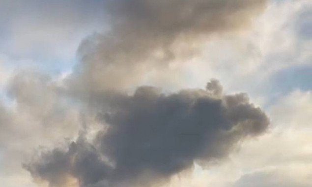 У центрі Києва пролунали кілька вибухів