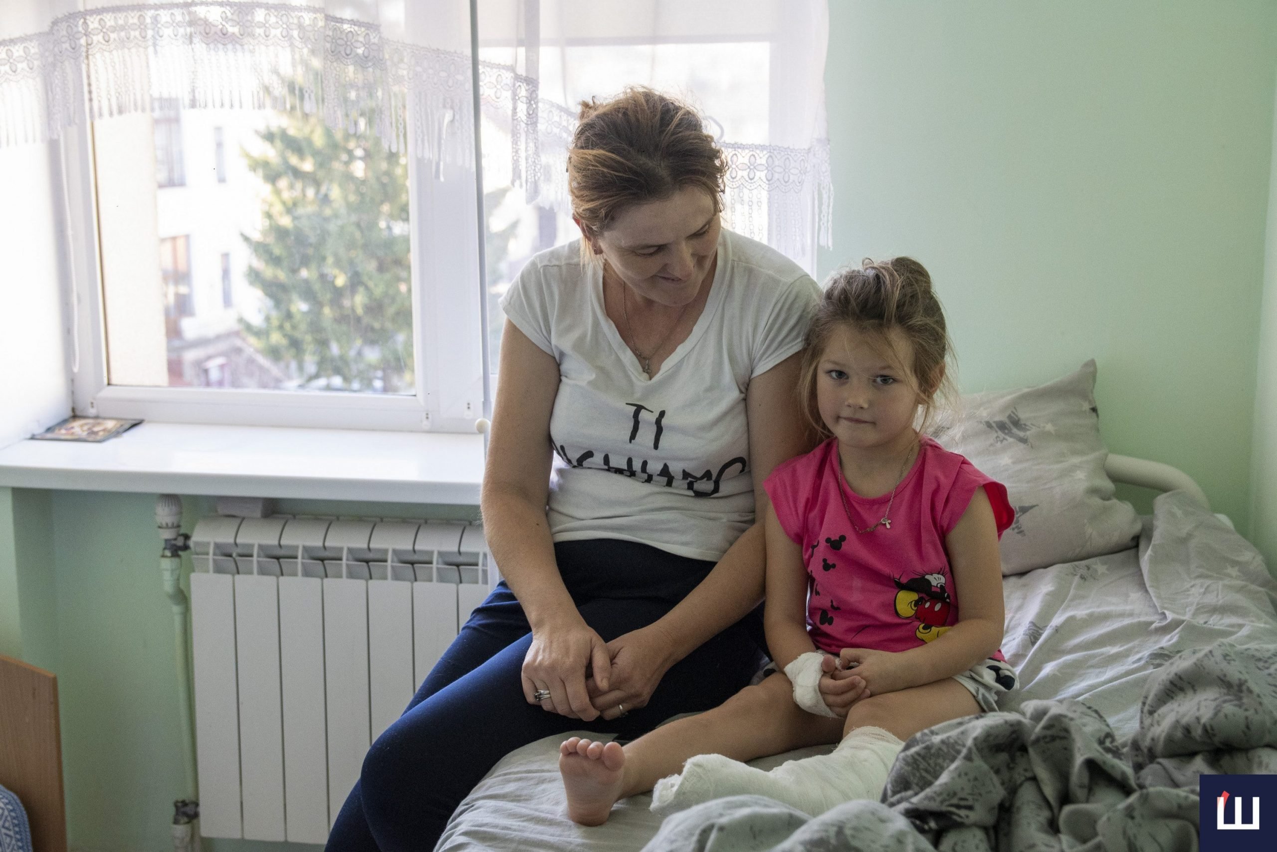 Декілька годин у дитячій травматології: побиті коліна, загіпсовані ноги та можливість грати у футбол 11 dekilka godin u ditjachij travmatologiyi pobiti kolina zagipsovani nogi ta mozhlivist grati u futbol d848f6a