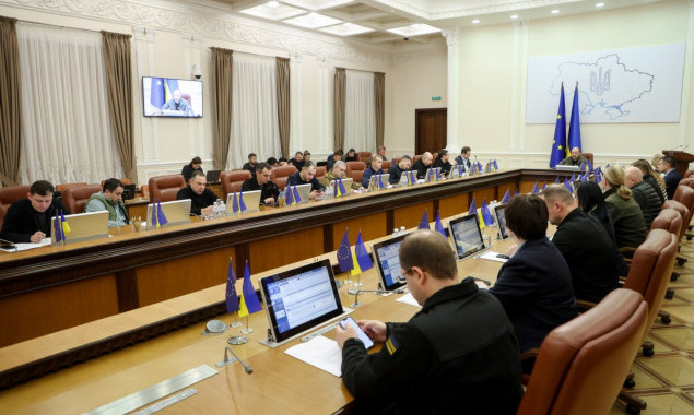 Кабмін звільнив від ПДВ та ввізного мита запчастини для генераторів і засоби супутникового інтернету