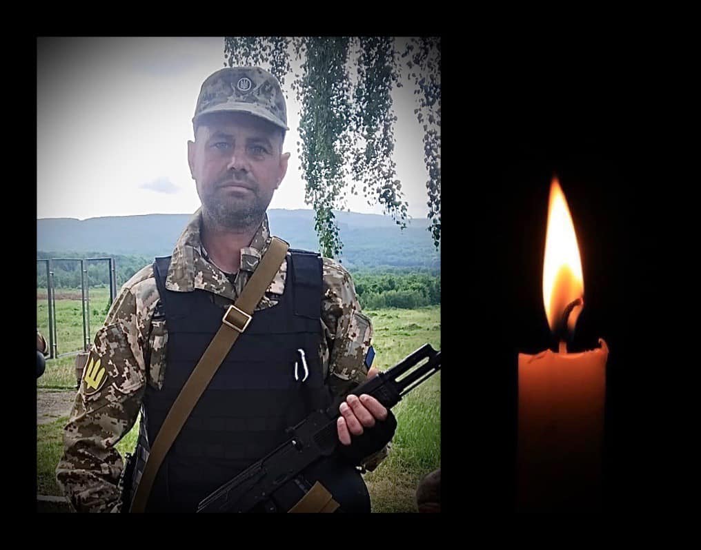 na bukovini poproshhalisja z vijskovim jakij zaginuv na rosijsko ukrayinskij vijni e3b2a17