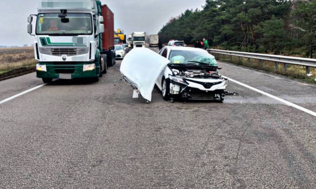 Водіїв попередили про ускладнення руху на ділянці дороги поблизу села Мала Олександрівка на Київщині через ДТП