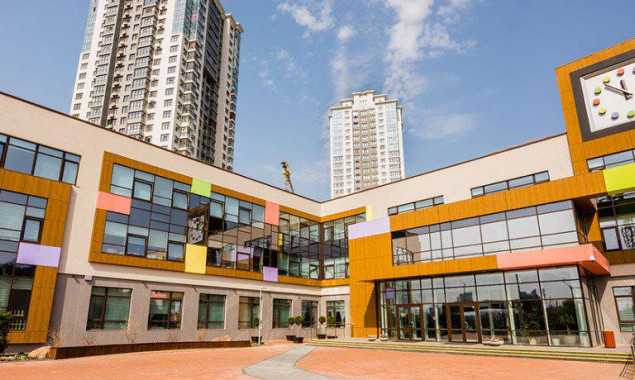 З наступного тижня навчання у школах Києва буде розпочинатись о 9:00