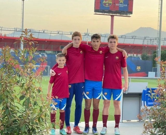 Барселона переманила вихованця чернівецького футболу – він уже забиває за молодіжну команду каталонців 11 barselona peremanila vihovancja cherniveckogo futbolu vin uzhe zabivaye za molodizhnu komandu katalonciv 59d05ec