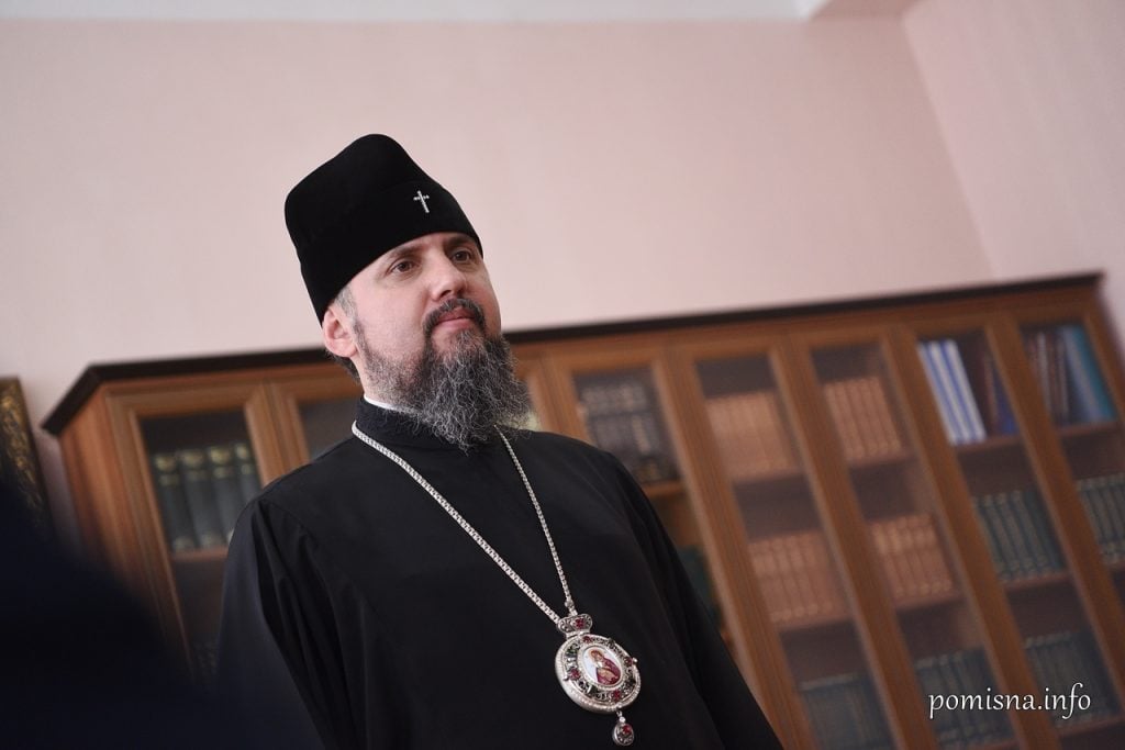 «Світло завжди перемагає темряву»: Епіфаній привітав українців з Різдвом 11 svitlo zavzhdi peremagaye temrjavu epifanij privitav ukrayinciv z rizdvom 1e9434c