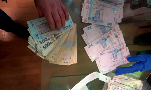 У Києві зловмисниці обікрали пенсіонерів під приводом роздачі гуманітарної допомоги