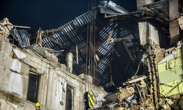 У Кривому Розі під завалами будинку виявили тіло півторарічного хлопчика