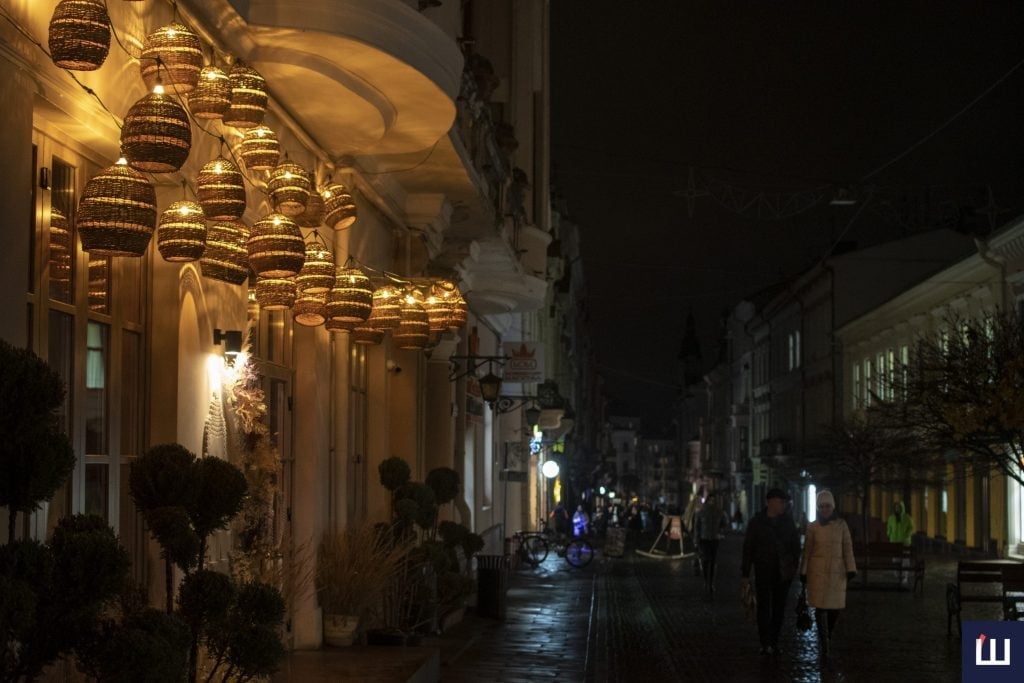 Де не буде світла 10 січня: у Чернівціобленерго оприлюднили графік 11 de ne bude svitla 10 sichnja u chernivcioblenergo opriljudnili grafik a6d2f32