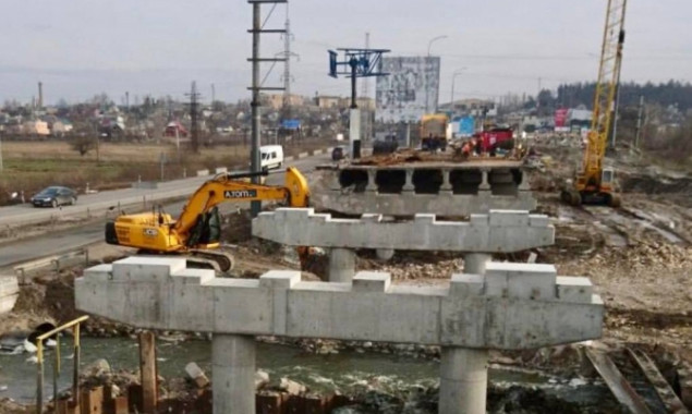 На Київщині відновлюють мости через річки Ірпінь та Здвиж