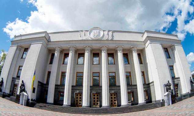 Рада не розглянула проект постанови про позбавлення керівних посад у парламентських комітетах депутатів з колишньої фракції “ОПЗЖ”