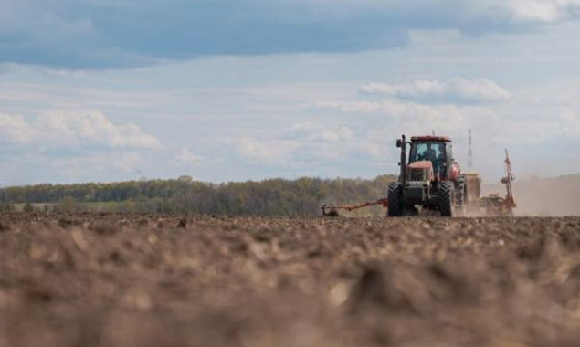 Аграрії Київщини розпочали посів ярих сільгоспкультур