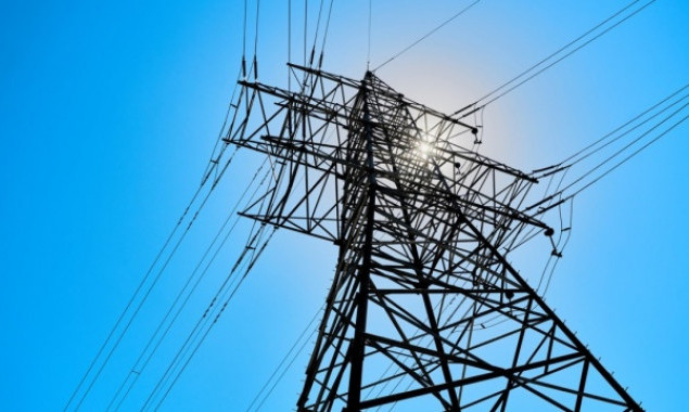 Через погіршення погодних умов у восьми районах Києва введені аварійні відключення електроенергії