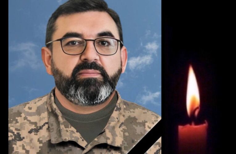 На Буковині прощалися зі шістьма військовими, що загинули на війні з росією