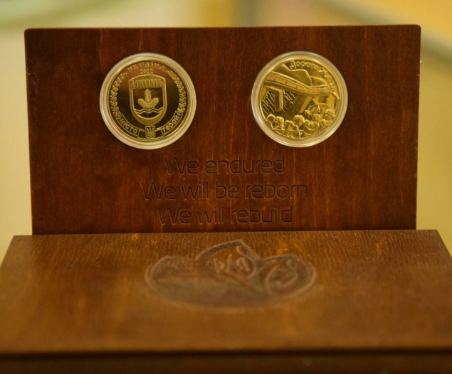 Під Романівським мостом в Ірпені презентують монету “Дорога життя”