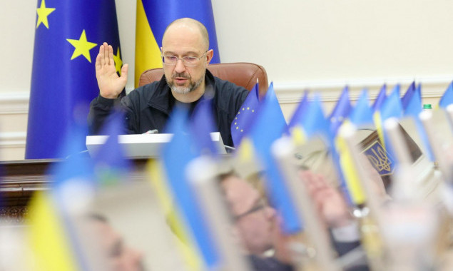 Шмигаль: Підвищені пенсії у березні 2023 року отримали 10,5 мільйона громадян