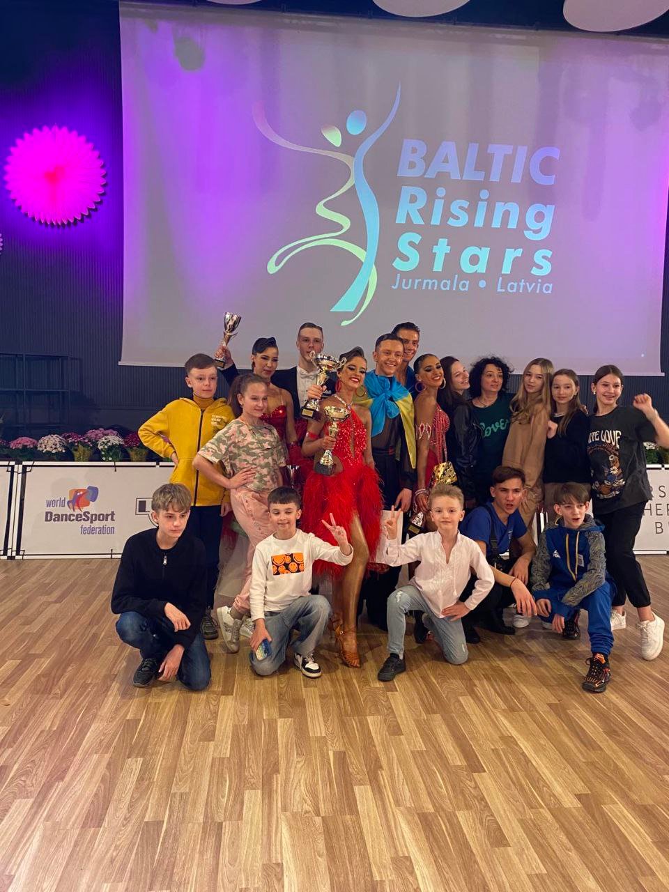 chernivecki tancivniki zajnjali prizovi miscja na zmagannjah u jurmali a760a1c