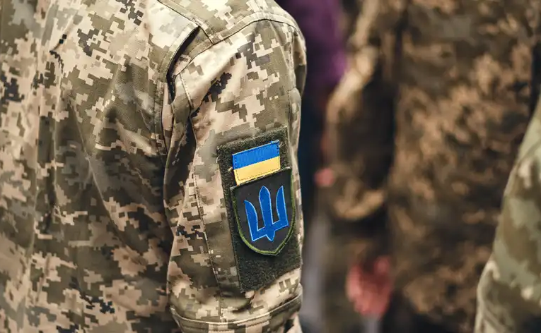 Петиція про звільнення зі служби після 18 місяців мобілізації набрала 25 тисяч голосів. Її розгляне президент