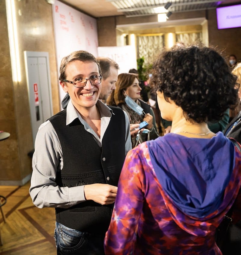 Розмова про камерну сцену: Чернівецький муздрамтеатр влаштовує зустріч із Сергієм Винниченком 11 rozmova pro kamernu scenu cherniveckij muzdramteatr vlashtovuye zustrich iz sergiyem vinnichenkom 5e95609