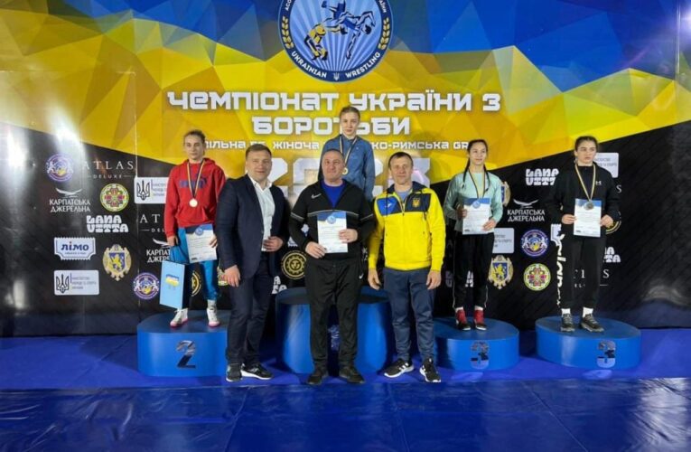 Чернівецькі спортсменки сестри Винник здобули золоті медалі на чемпіонаті України серед жінок