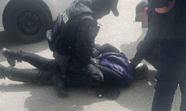 Діяли під виглядом агентства нерухомості: у Києві викрили зловмисників, які привласнювали квартири померлих