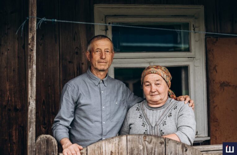 Дістаються до села лише кіньми: як живуть сировари високо в горах на Буковині