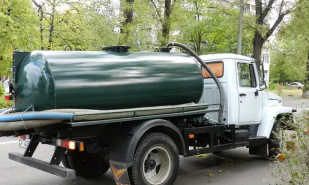 Для відділків патрульної поліції Борисполя та Білої Церкви замовили викачку рідких нечистот