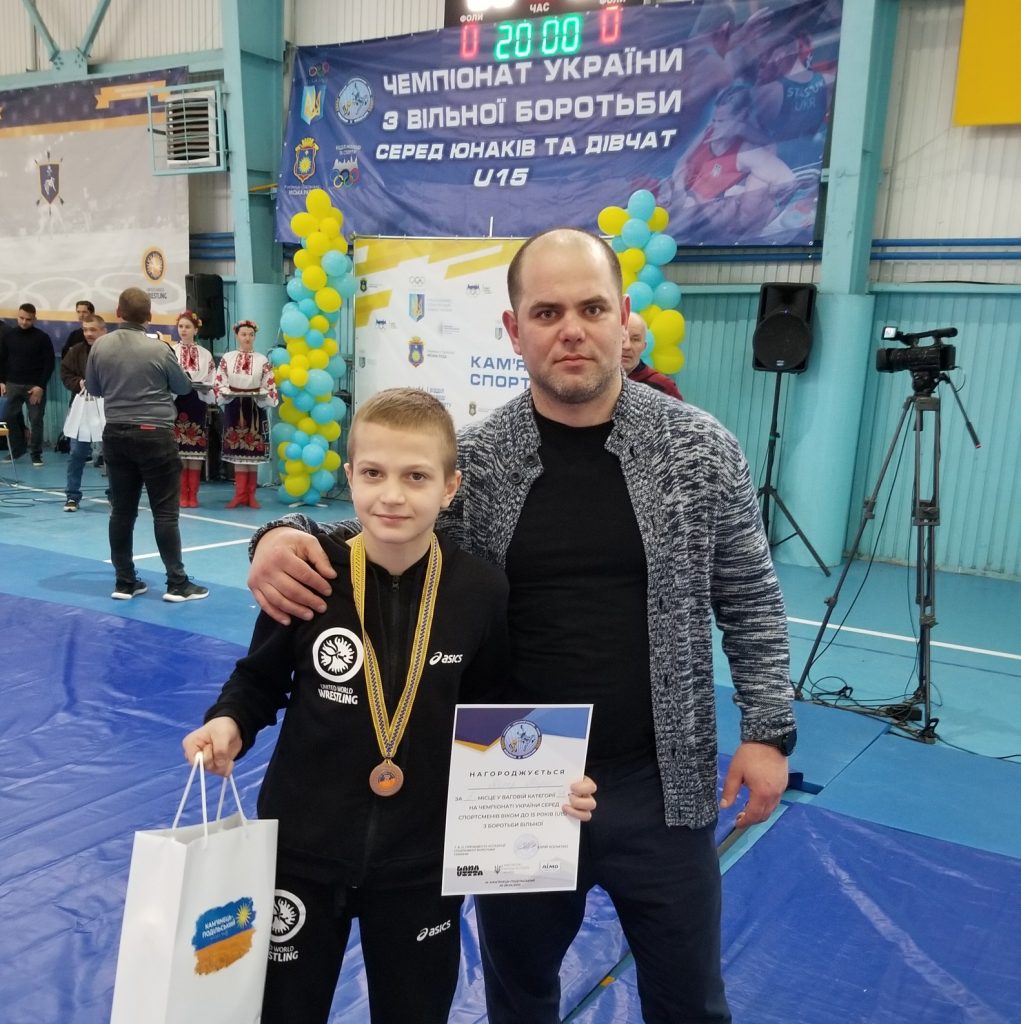 Юний буковинець Рустам Шраменко здобув «бронзу» на чемпіонаті України з вільної боротьби 11 junij bukovinec rustam shramenko zdobuv bronzu na chempionati ukrayini z vilnoyi borotbi a47a656