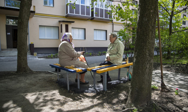 КМДА показала відновлене після пошкоджень ворожими обстрілами житло на столичному Подолі