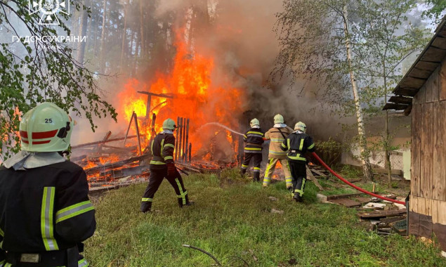 На Оболоні ліквідували пожежу на столичному Водогоні (фото, відео)