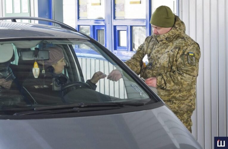 На пунктах пропуску Буковини запрацювала електронна черга: що відомо