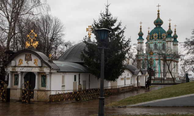Розгляд судової справи щодо каплички-МАФу на місці Десятинної церкви вчергове не відбувся