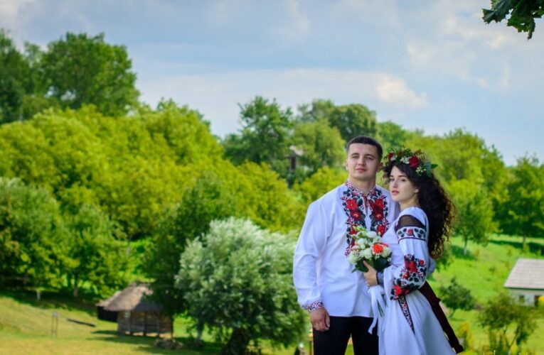 Шлюб за добу: у музеї просто неба у Чернівцях з початку року одружилося 44 пари