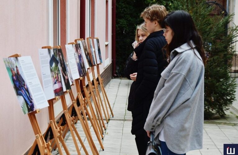 У Чернівцях до Дня захисту дітей презентують виставку «Втрачене дитинство»