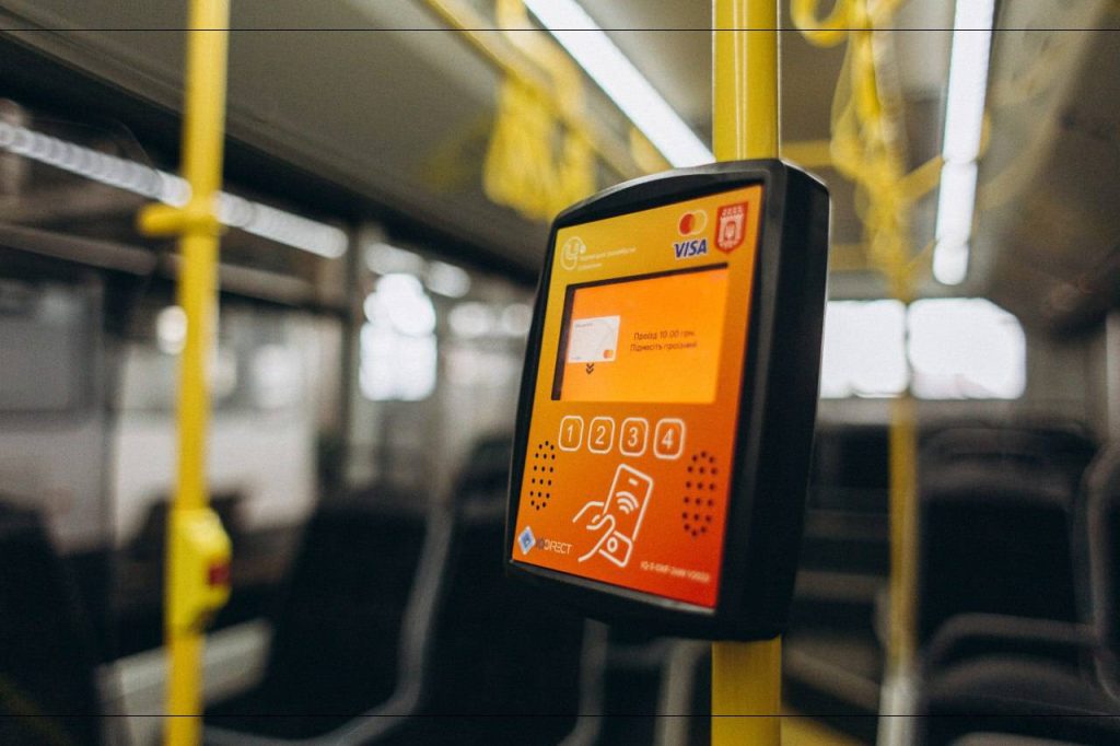u chtu pojasnili koli pasazhir povinen oplatiti za proyizd u komunalnomu transporti chernivciv 4623186
