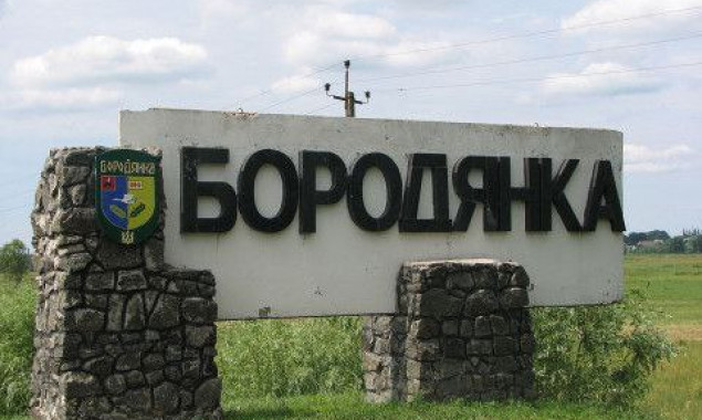 У раді та архіві Бородянки готуються замінити вікна та двері