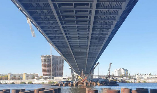 У справі щодо розкрадання на будівництві Подільського мосту генпідрядника підозрюють у привласненні ще 6 млн гривень