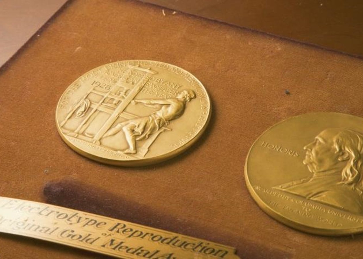 ukrayinski zhurnalisti zdobuli pulitcerivsku premiju za svitlini z mariupolja aeac78c