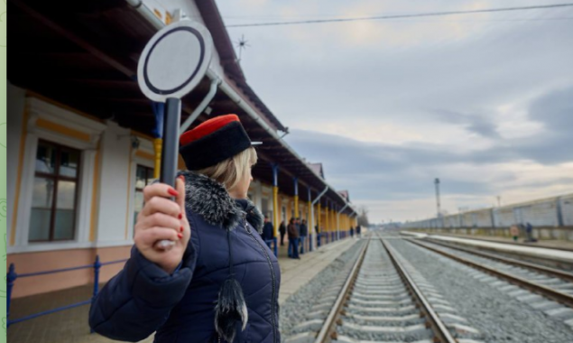 УЗ відновлює рух на Хмельниччині, де була закрита колія через обстріл росіян