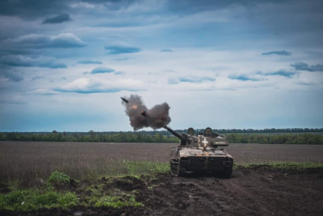 В епіцентрі бойових дій і надалі залишаються Бахмут та Мар’їнка, – Генштаб