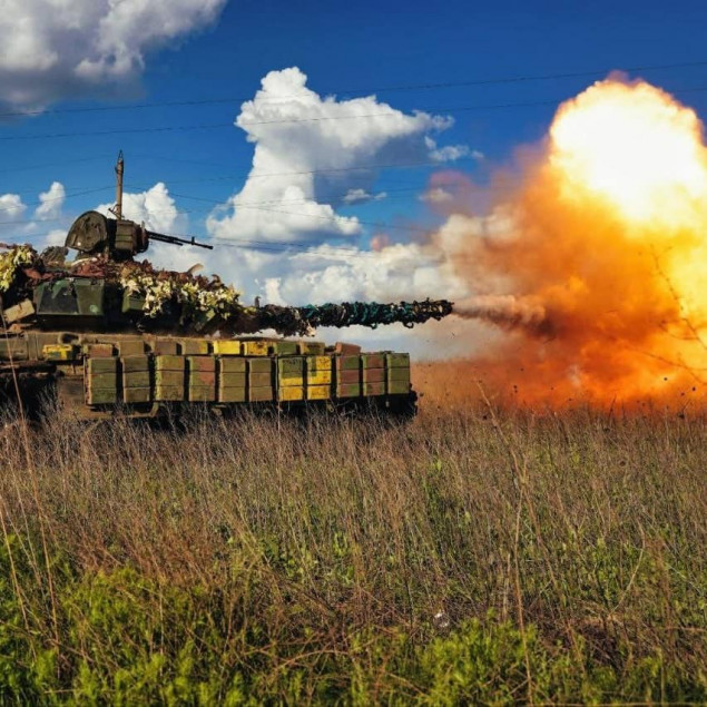 В епіцентрі бойових дій залишаються Бахмут та Мар&rsquo;їнка, наші захисники стійко тримають оборону, - Генштаб ЗСУ
