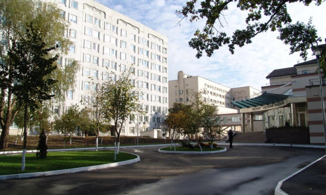 В одному з корпусів Київського онкоцентру майже за 32 млн гривень відремонтують інженерні мережі