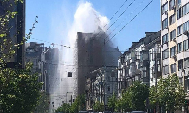 В середмісті Києва стався масштабний прорив водогону