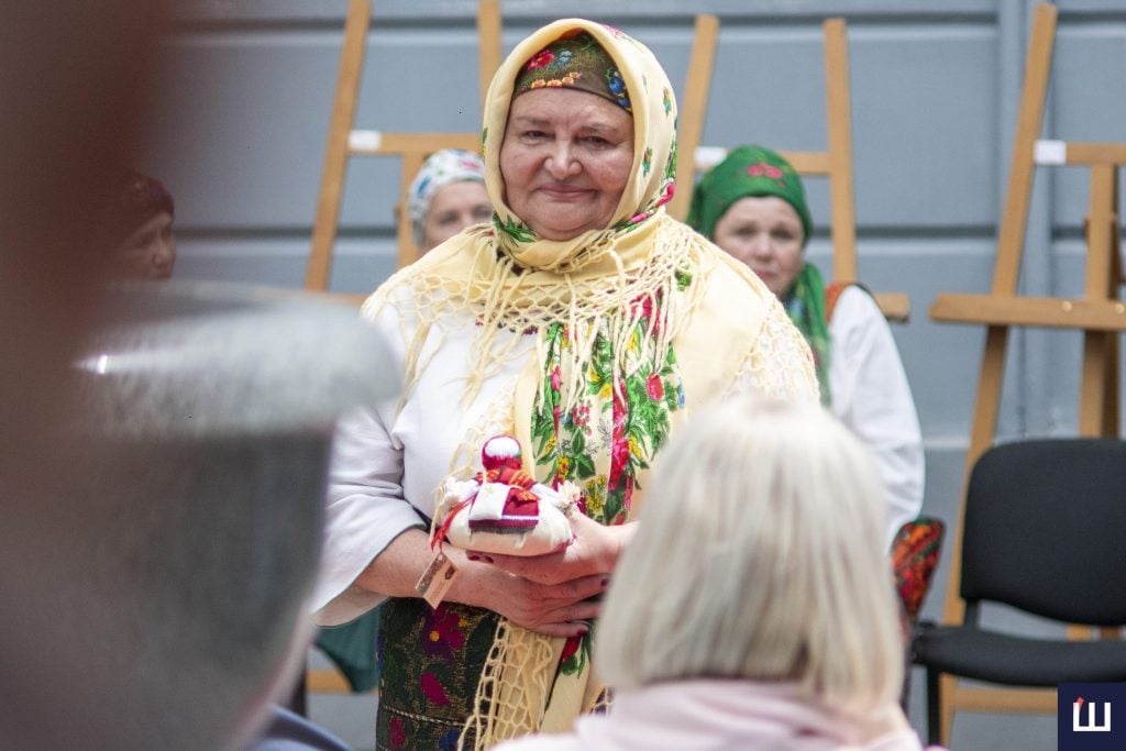 vid kvartiri vcilila lishe ikona bozhoyi materi istorija pereselenki z bahmuta jaka pereyihala do chernivciv 626d9b8